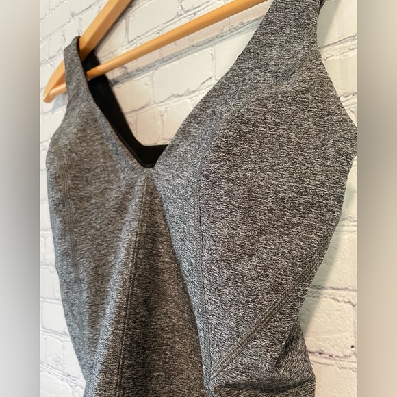 Lululemon Contour Tank - Picture 10 of 14